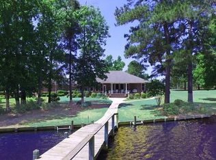 148 Plantation Dr, Manning, SC 29102