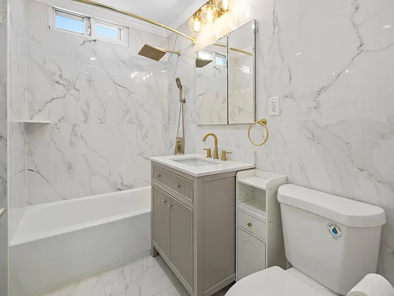 518 New York Ave #1 — Photo 11