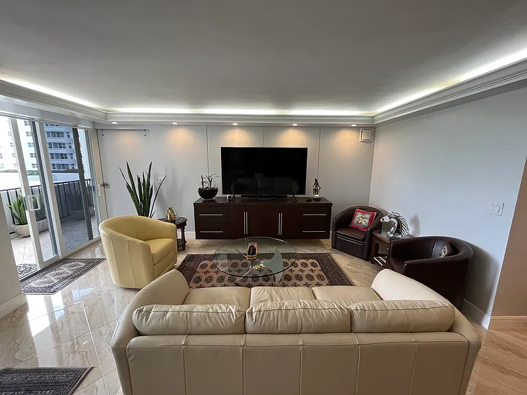 4280 Galt Ocean Dr #2C — Photo 31