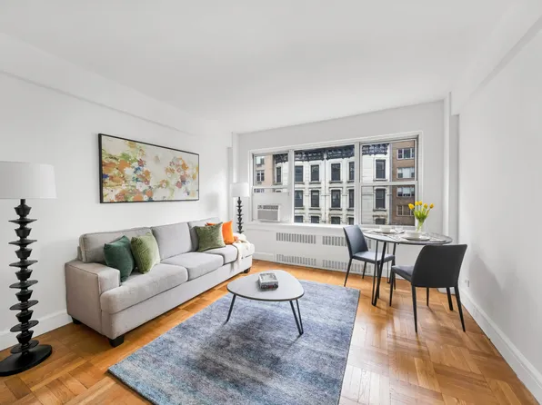 288 Lexington Avenue image 1 of 5