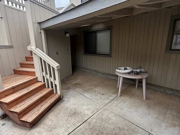 457 Los Santos Dr — Photo 9