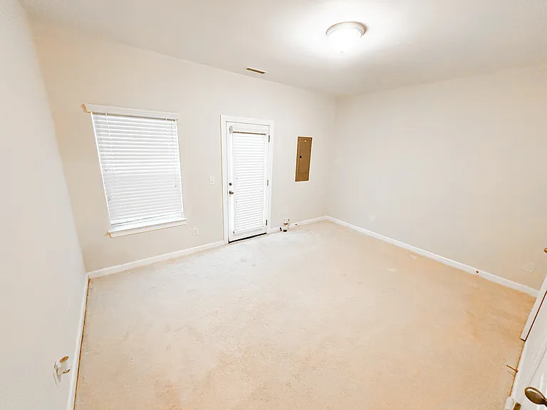 8010 Sycamore Hill Ln — Photo 8