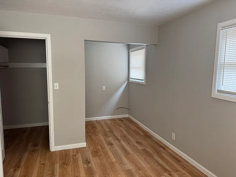 11595 SW Allen Blvd — Photo 7