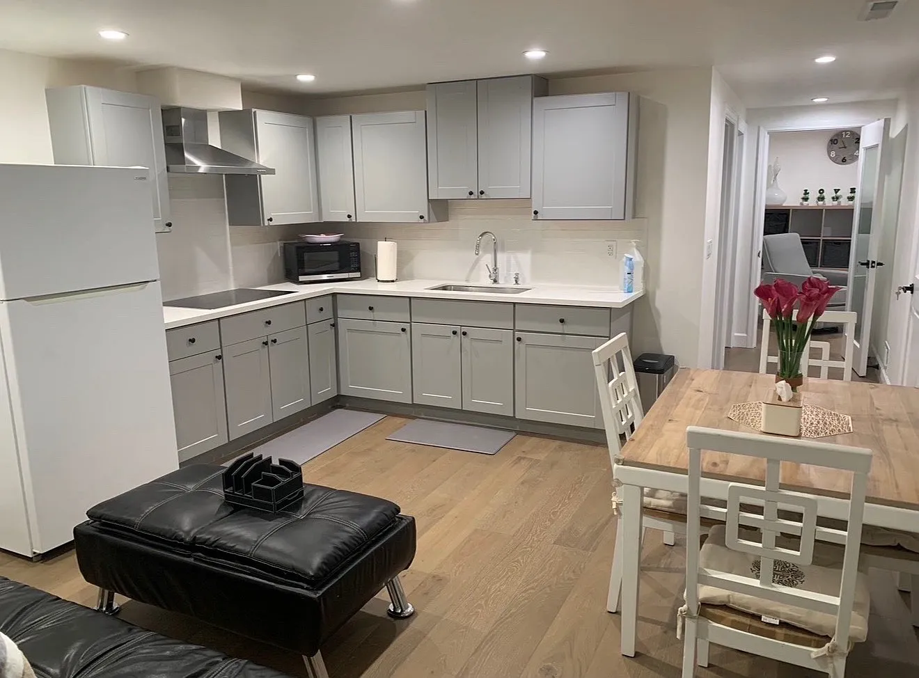 Studio, $1,800 — Photo 4
