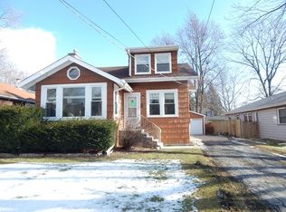 585 South 5 Avenue, Des Plaines, IL 60016