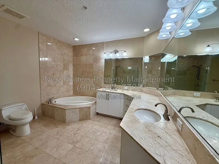 1431 Riverplace Blvd #2001 — Photo 15