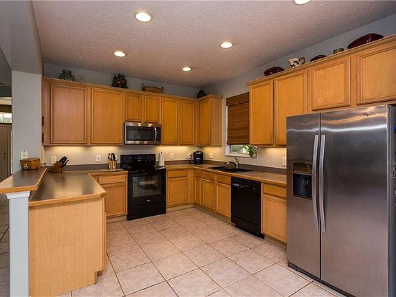 4th image of 4001 Shawn Cir