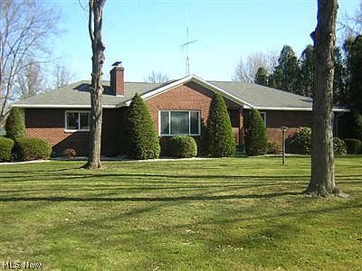 1st image of 697 Fairwood Dr