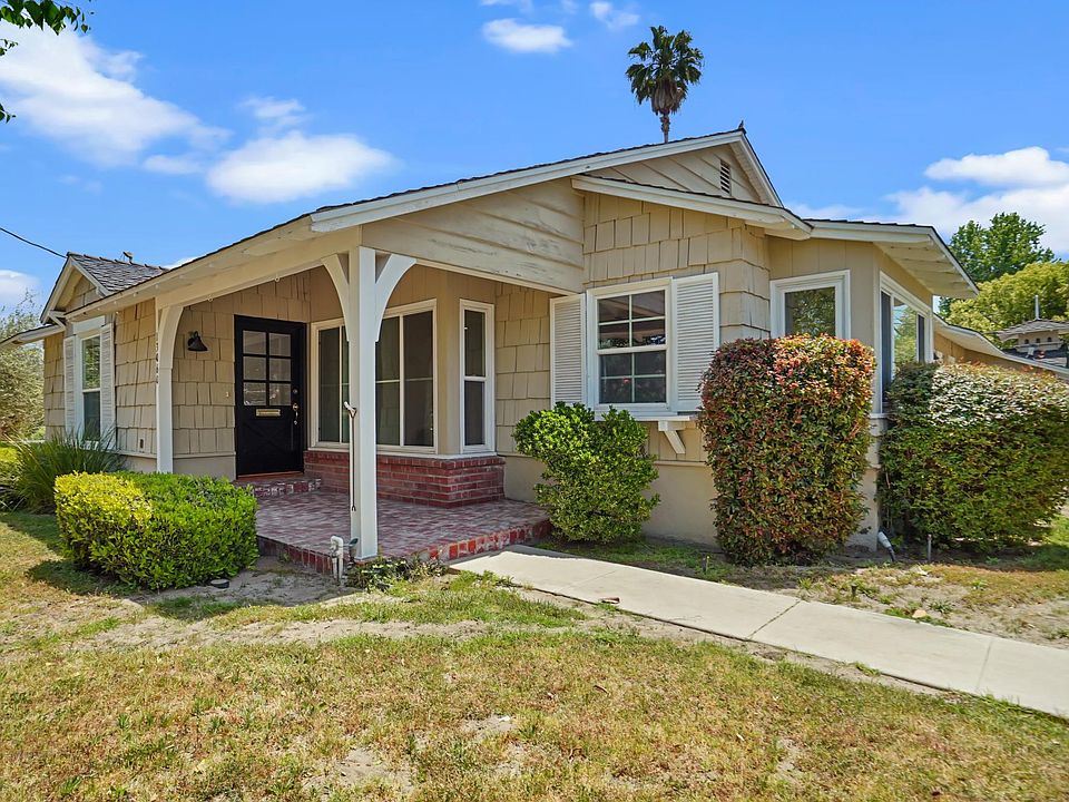 1st image of 13060 Magnolia Blvd