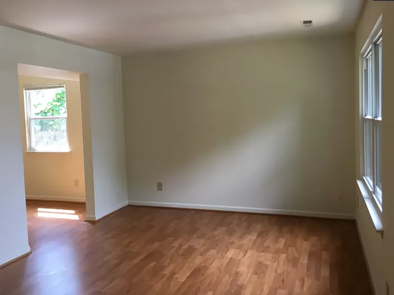 1406B Grace St — Photo 3
