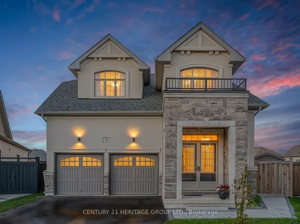 8 Pietrowski Dr, Georgina, ON L4P 0J7