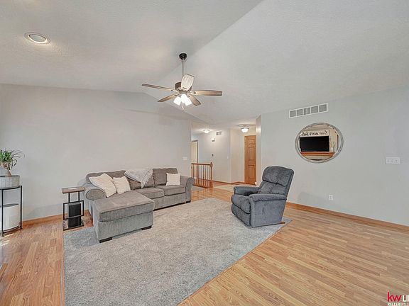 3rd image of 21765 Ponderosa Dr