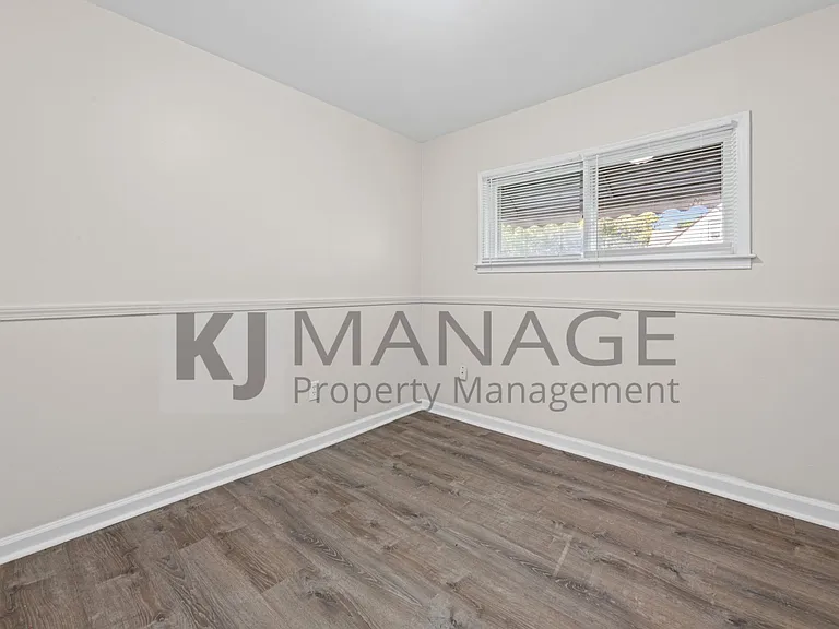 31682 Carlisle Pkwy — Photo 13