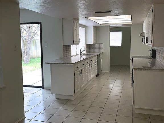 5th image of 15930 Dante Dr
