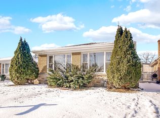 8538 Kimball Ave, Skokie, IL 60076