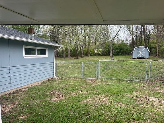 2nd image of 7828 Westacres Dr