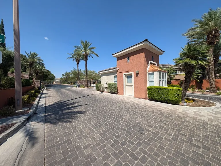 820 Titan Peak Pl #102 — Photo 29