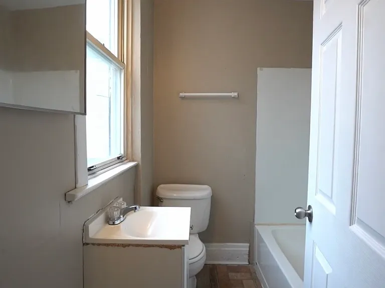 109 Gross St — Photo 14