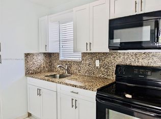 1700 NE 191st St APT 503, Miami, FL 33179