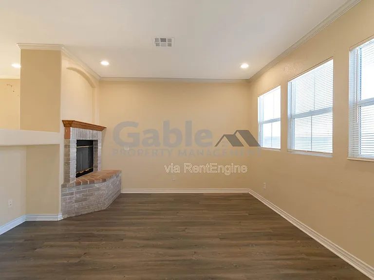 37400 Queen Anne Pl — Photo 9