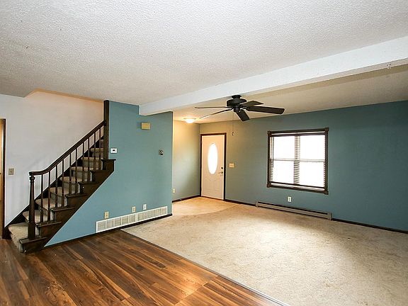 3rd image of 240 Merrian St