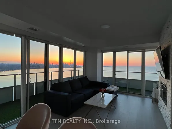 20 Shore Breeze Dr SE #3107, Toronto, ON M8V 0C7