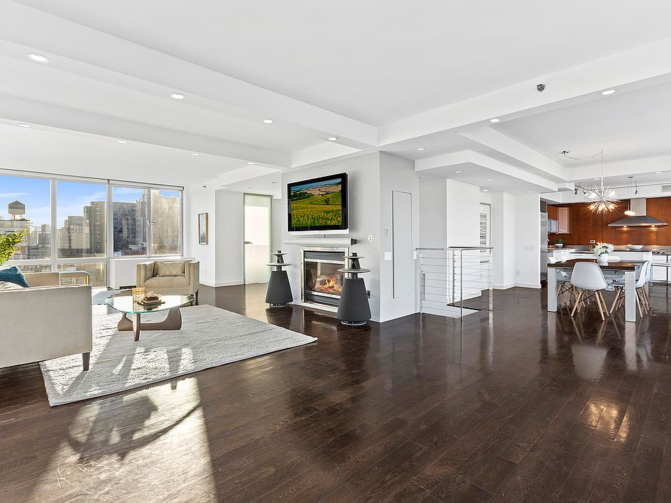 1st image of 151 W 17th St Penthouse F