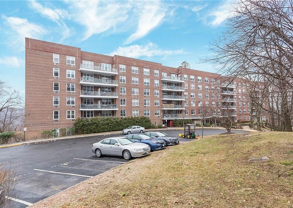 1st image of 222 Martling Ave APT 5H