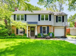 82 Salem Ln, Evanston, IL 60203