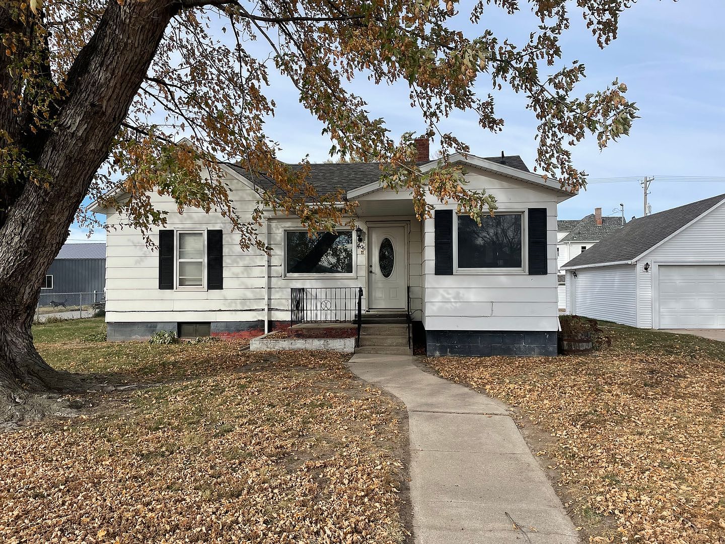 406 W 10th St, Wood River, NE 68883 Zillow