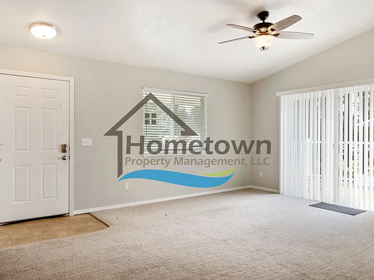 723-1 E Whispering Pines Ln — Photo 17