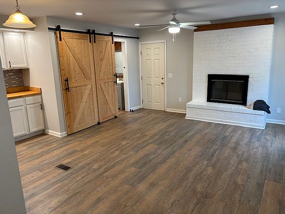 3rd image of 6261 Westhaven Dr