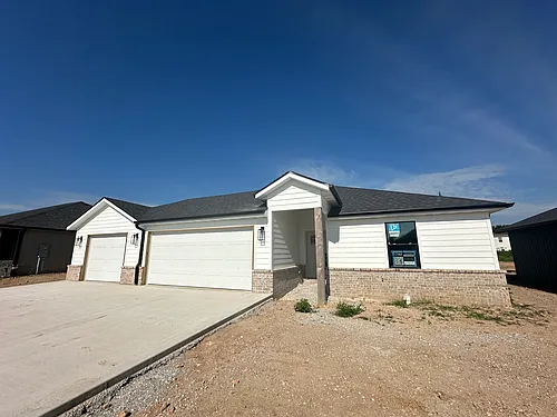 867 S Silverwood Ln Photo 1