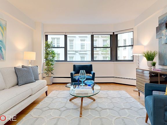 2nd image of 120 E 81st St APT 4E
