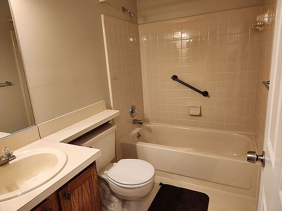 4th image of 17457 Utica Oaks Ln #25