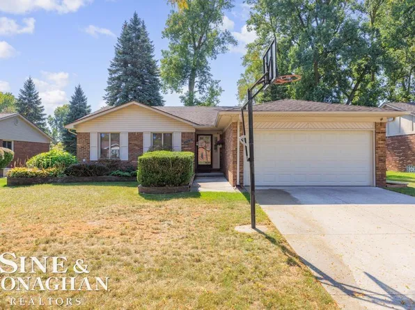 14330 Bangor Dr, Sterling Heights, MI 48313