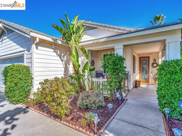 314 W 7th St, Pittsburg, CA 94565