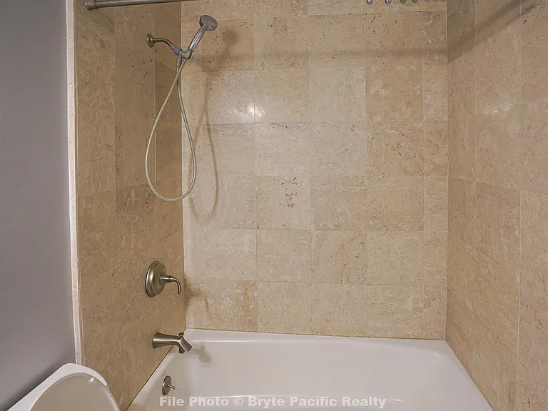 2939 E Manoa Rd #B4 — Photo 13