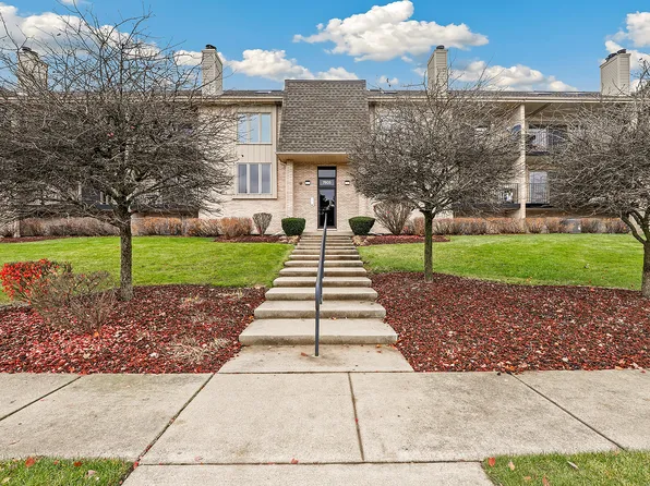 7805 W 157th St APT 2S, Orland Park, IL 60462