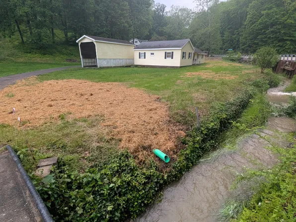 1452 Davisson Run Rd, Clarksburg, WV 26301