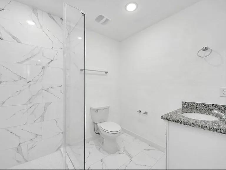 2322 Wavell St #A-B — Photo 21