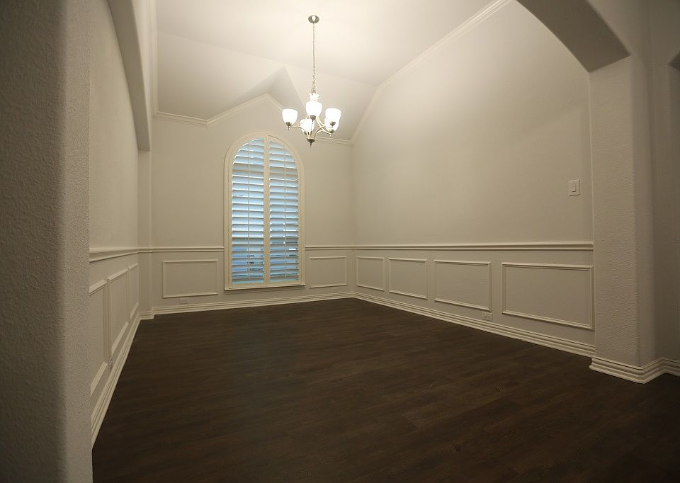 1st image of 2509 Lusitano Ln