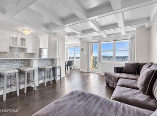 28 Riverside Ave APT 10B, Red Bank, NJ 07701