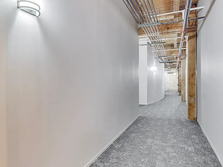 375 W Erie St #522 — Photo 15