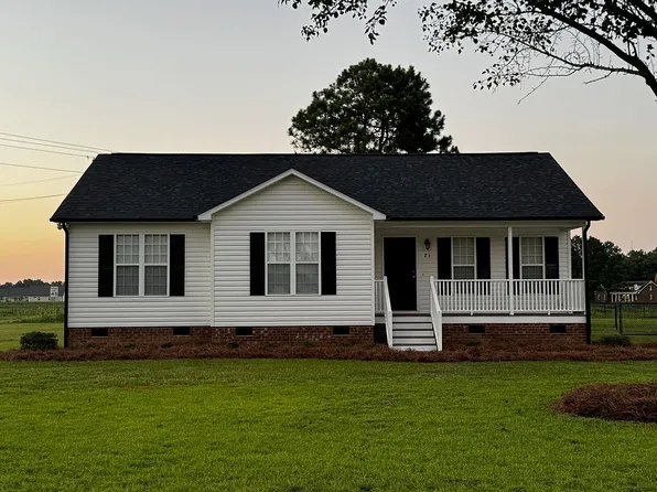 21 Beasley Estates Dr, Benson, NC 27504