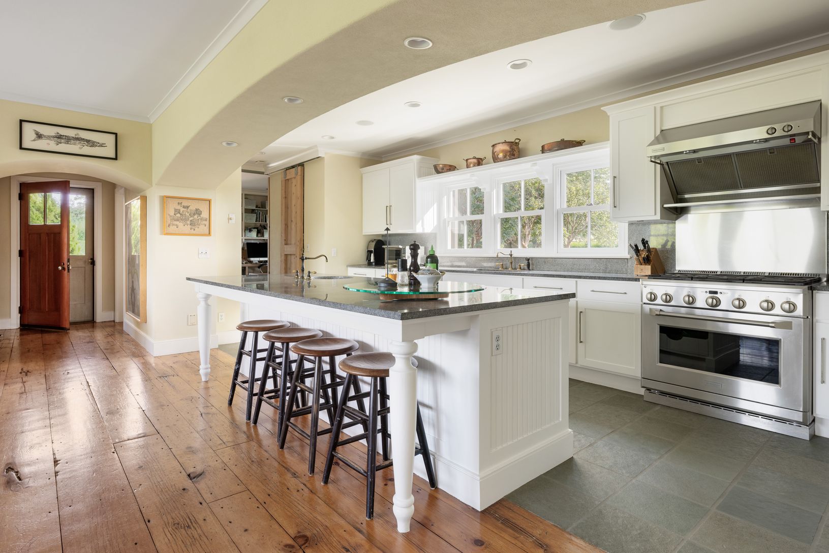  Open floor plan