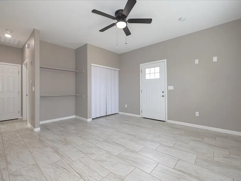 512 N Cherokee Ave #2 — Photo 5