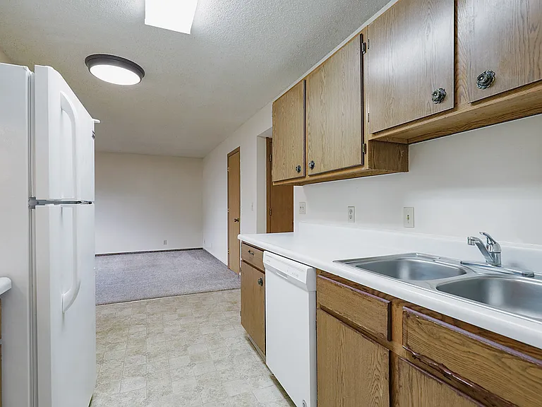 1235 B St #2 — Photo 15