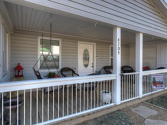 3rd image of 4105 Sullivan Gardens Dr