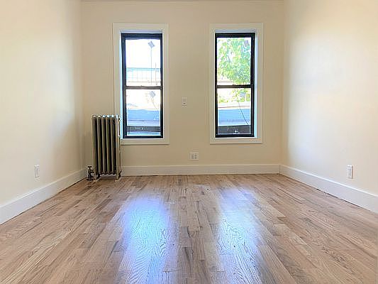 2nd image of 105 Rockaway Pkwy #1R